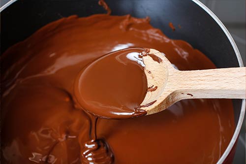 Melted chocolate for dipping